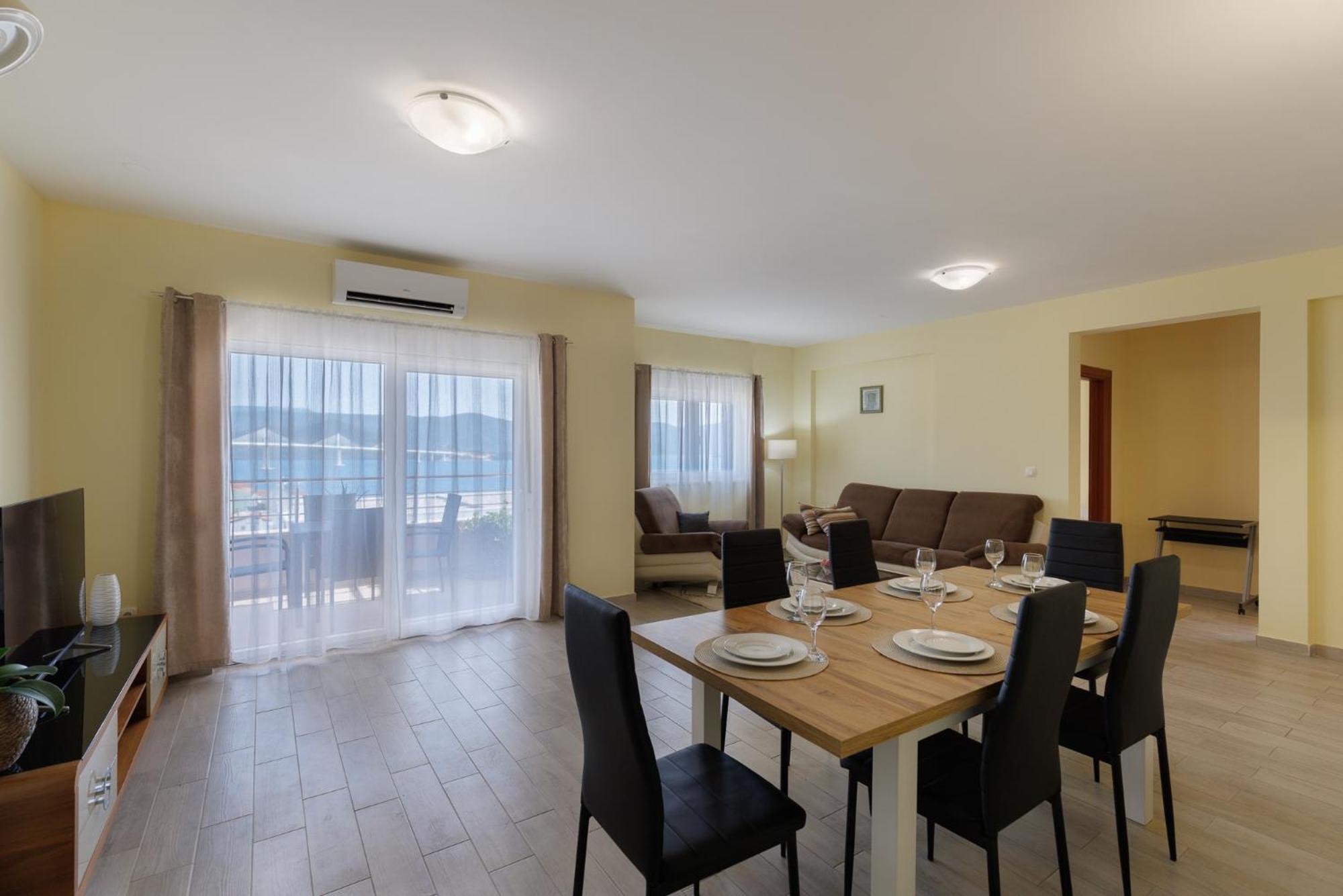 Apartman Maja Комарна Экстерьер фото