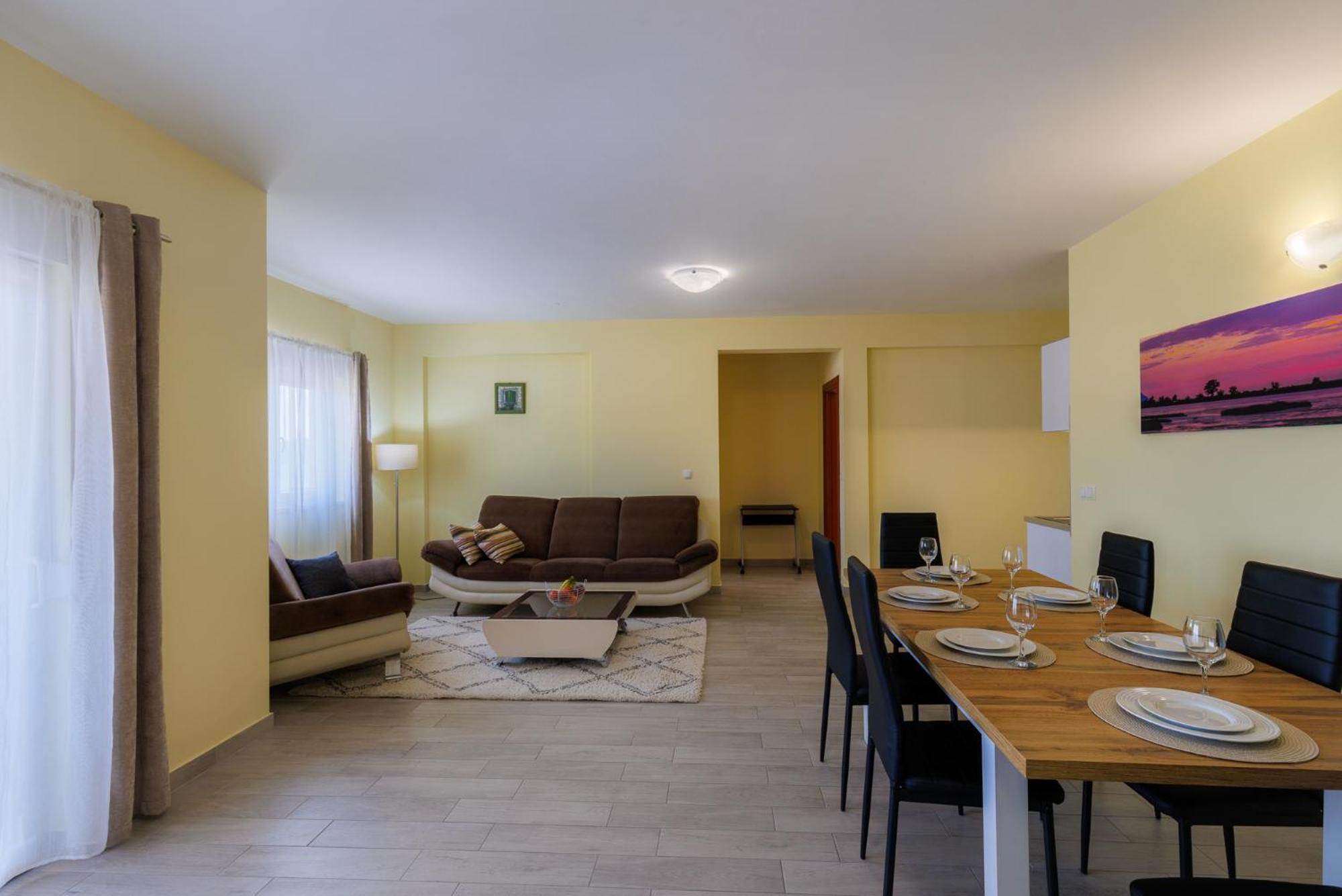 Apartman Maja Комарна Экстерьер фото