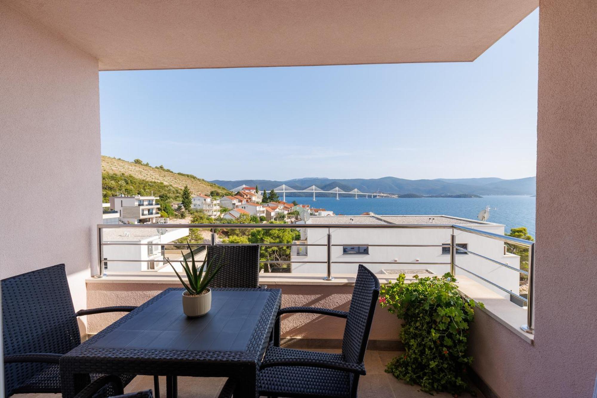 Apartman Maja Комарна Экстерьер фото